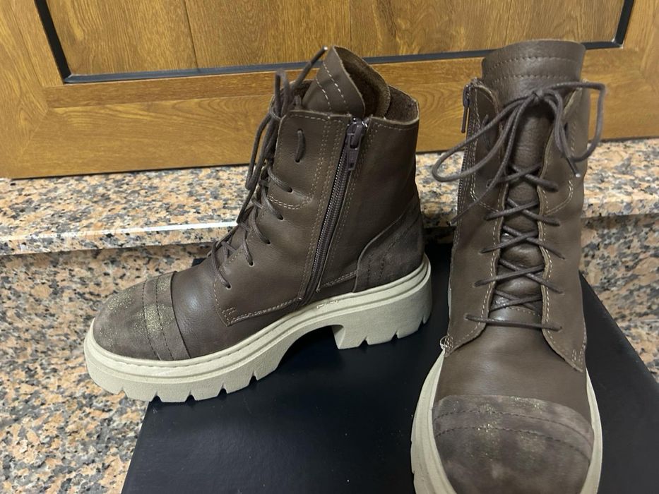 Дамски боти от естествена кожа