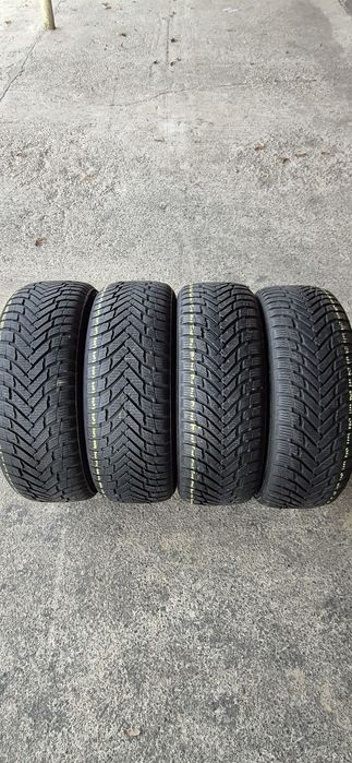 4 anvelope iarna Nokian 235/60/17,dot 2020.Pretul este pe bucata.