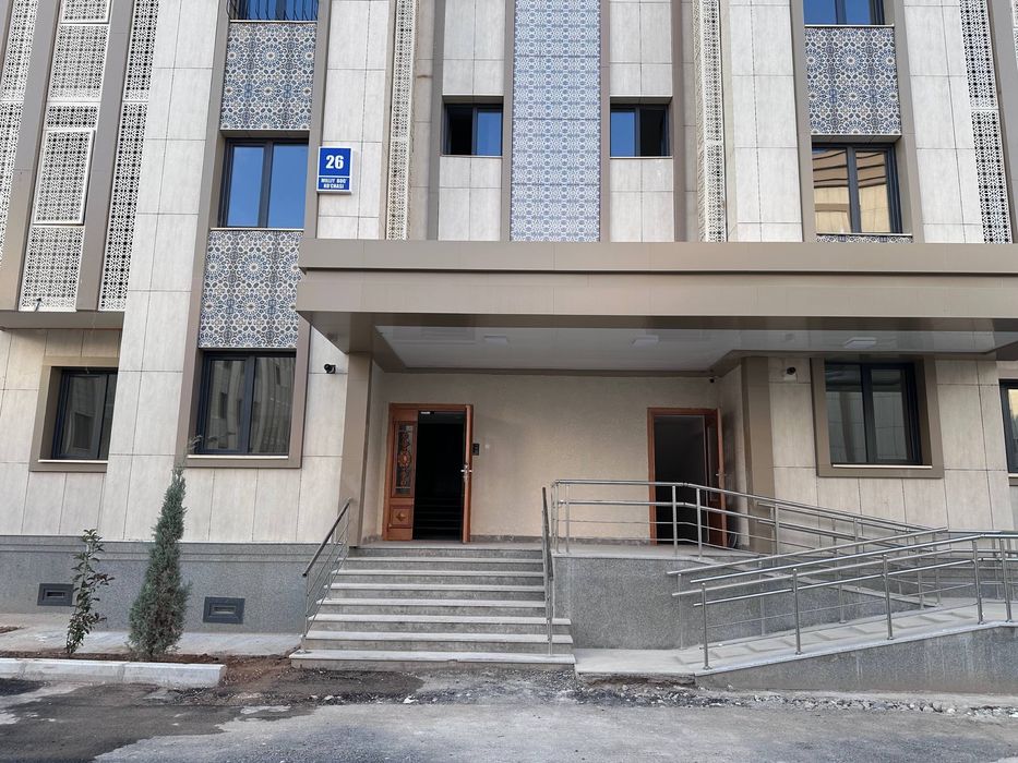Продаётся квартира "Янги Узбекистон"