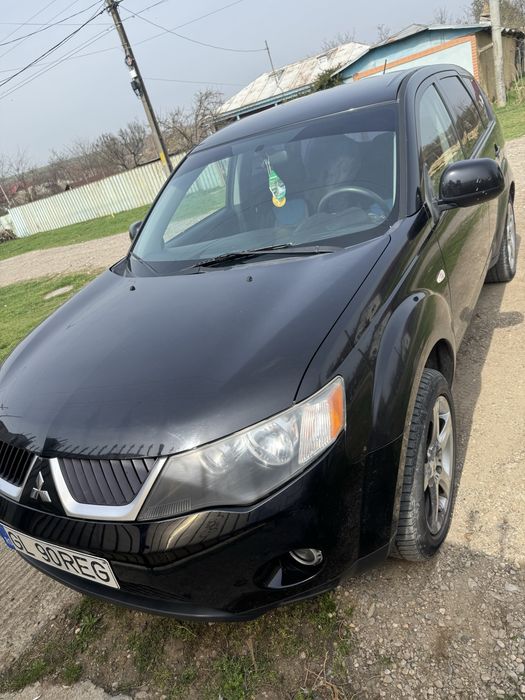 Mitzubishi outlander