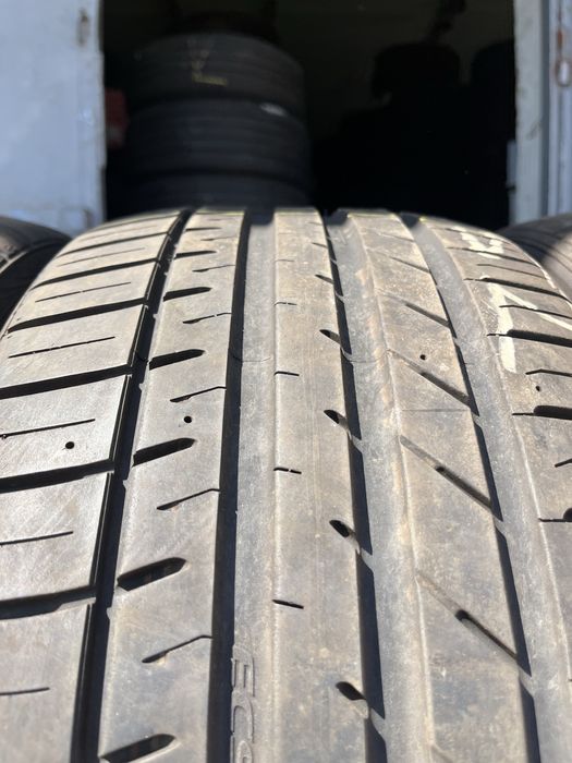 4 бр. летни гуми 225/35/17 Kumho 6-7 mm DOT 0417