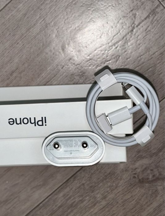 Продам Адаптер+Шнур для Айфона!