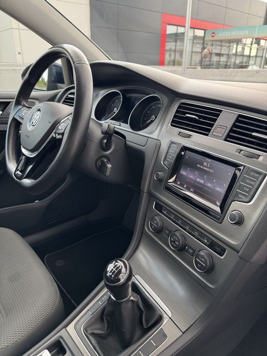 Volkswagen Golf 7 Comfortline 1.2 TSI 105 cp Line Assist Import Germania