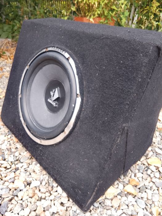 Helix P 12W SVC4 — музыкальный сабвуфер 12