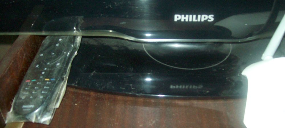 Телевизор Philips 32 дюйма