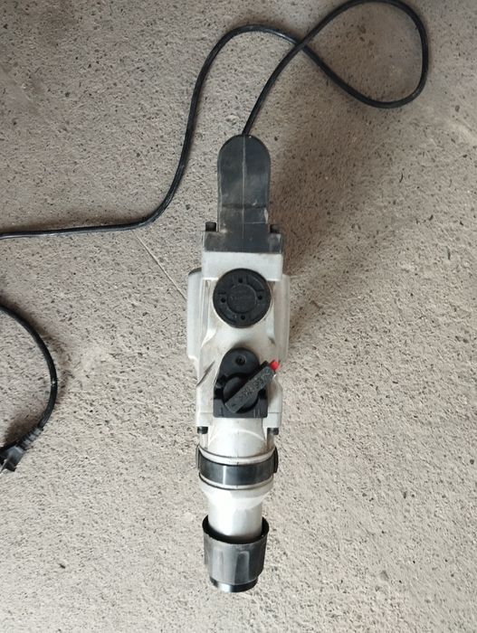 Перфоратор  электроинструмент