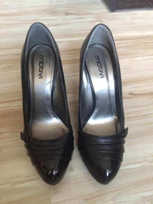 Продам женскую обувь 36 размера