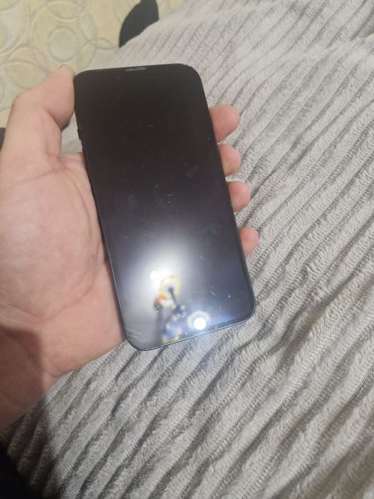 Продам айфон 14 черный