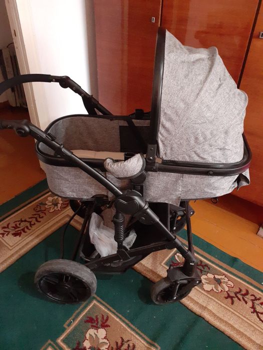 Продам детскую коляску