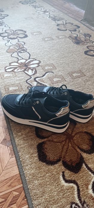 Дамски маратонки