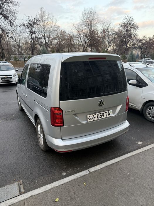 VOLKSWAGEN caddy Germaniya 2022