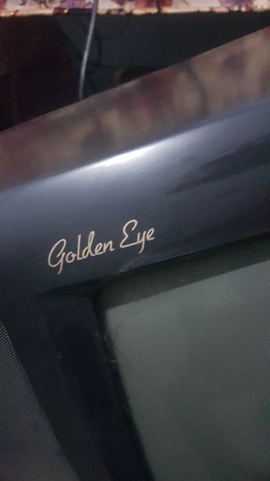 Продаю телевизор  бу LG