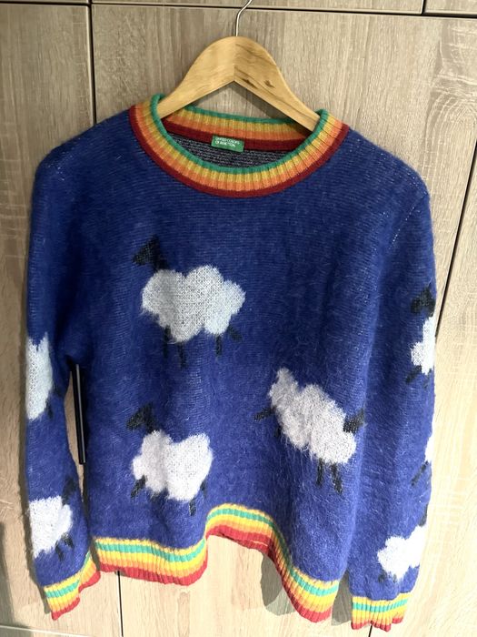 пуловер Benetton и блуза Valentino