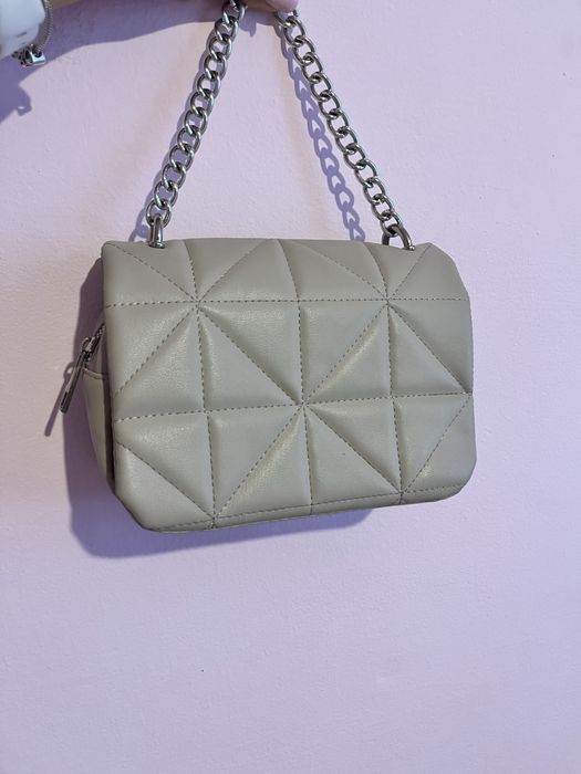 Дамска бежова чанта