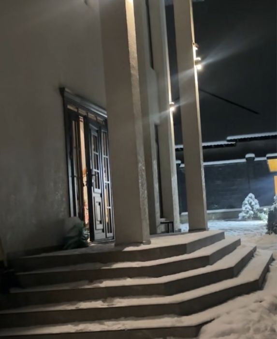 Железная входная дверь