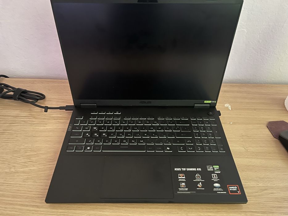 ASUS TUF Gaming A16 (RTX 5060 / Ryzen 7 / 16GB / 165Hz / Windows 11 )