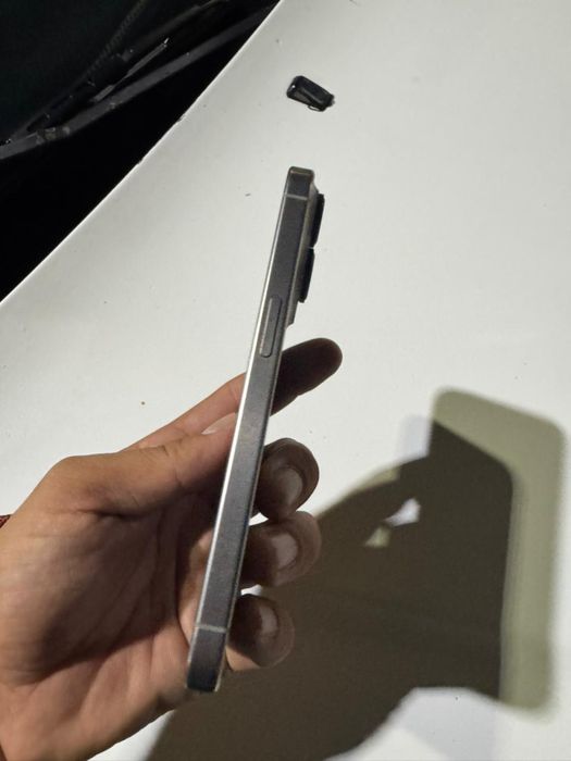 Iphone  15pro 256гб