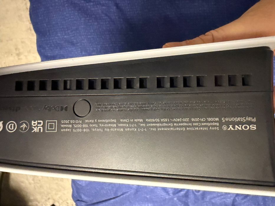 PS5 SLIM 1TB 2 manete