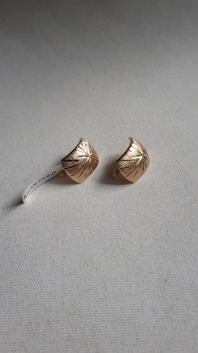 серьги золото 585-проба, 3.21-грам, новый, цена указано за грам.