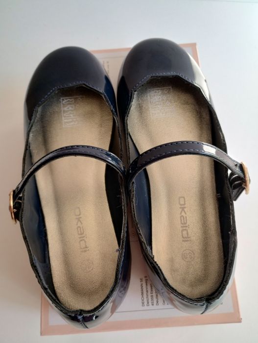 Тъмно сини лачени обувчици Okaidi 30 номер