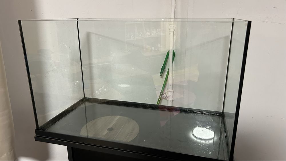 Acvariu 60 litri cu capac si iluminat Led