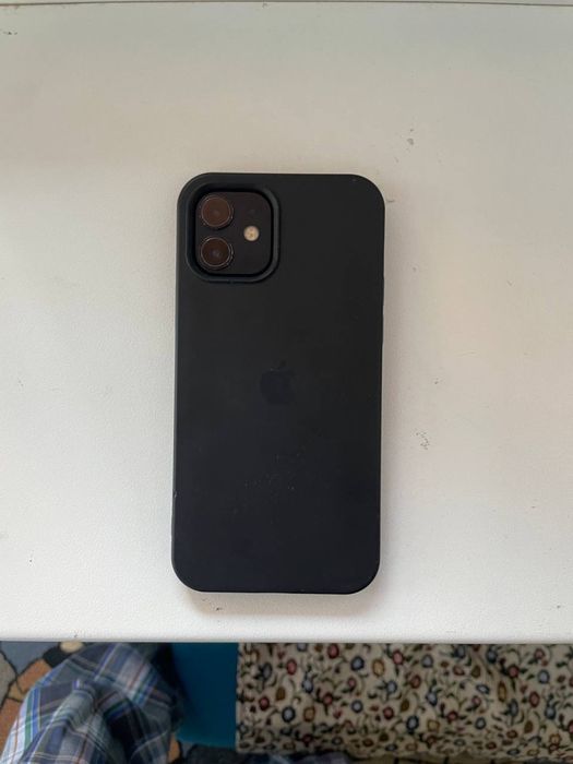 СРОЧНО Продам iPhone 12 на 64 ГБ, АКБ: 72%