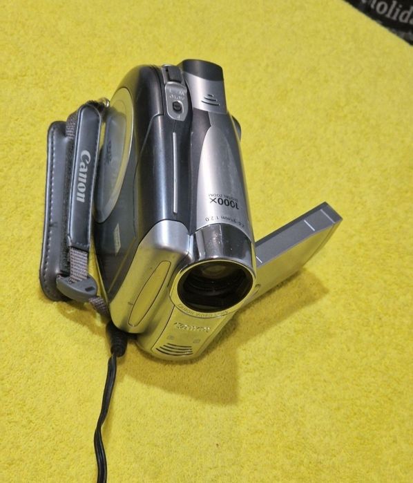 Camera foto / video funcționează doar în priză