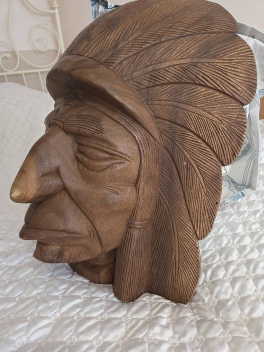 И дия е от цяло дърво