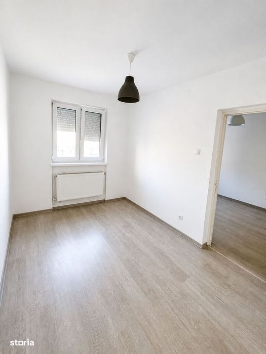 Apartament cu 3 camere renovat de vânzare in Sebeș — fotografia 3
