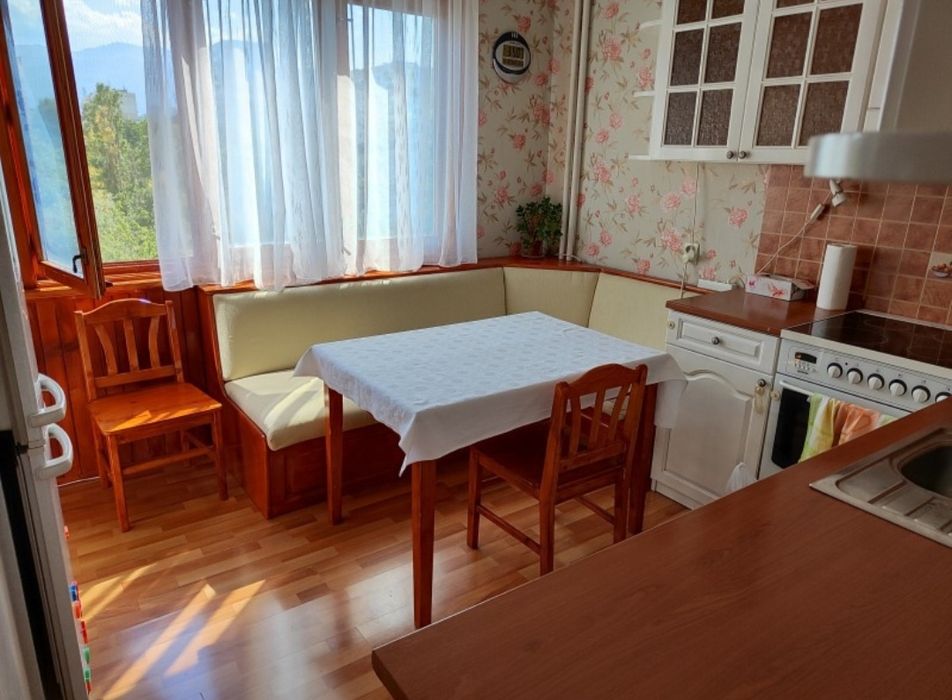 Дружба 1 двустаен 550€