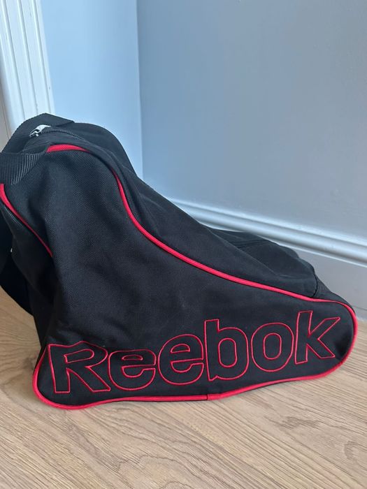 Продам новые профессиональные коньки