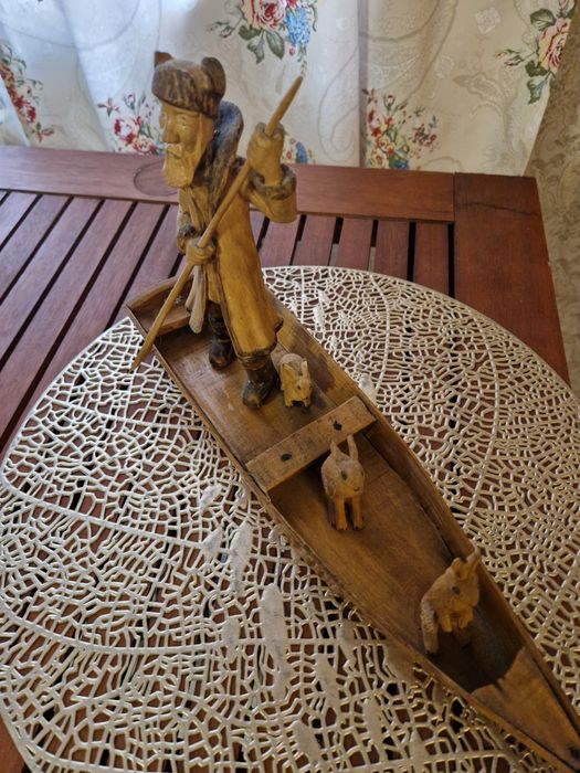 Деревянный дед Мазай