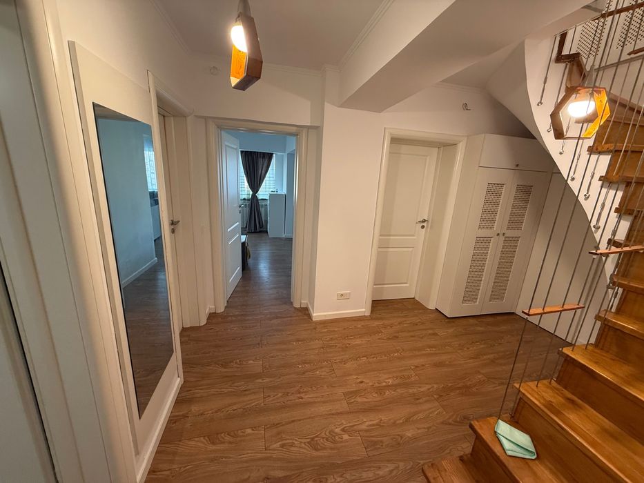 Inchiriere apartament duplex elegant - 4 camere