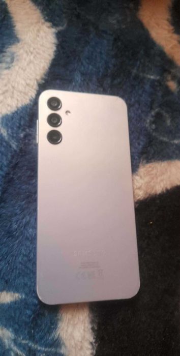 Vând samsung galaxy a14 telfonul este impecabil nu este spart baterie 80% iași  nr 0767502894