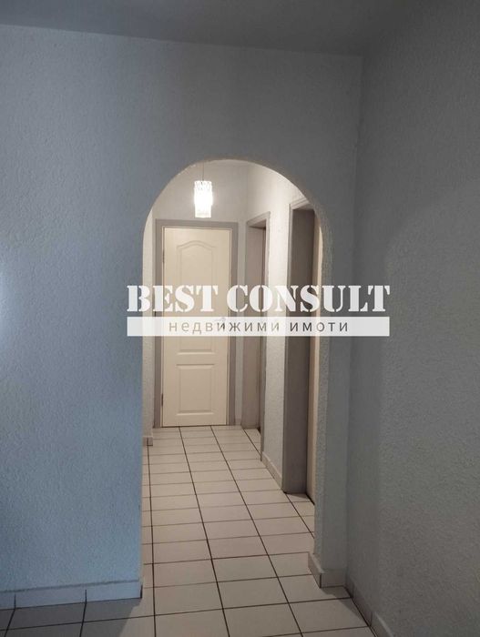 Тристаен обзаведен, два климатика - Дружба 1