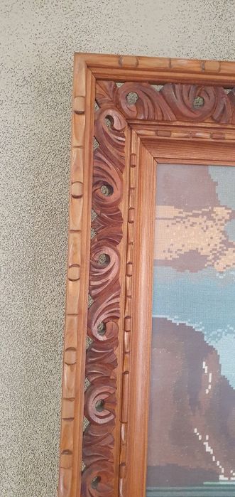Гоблен с рамка дърворезба