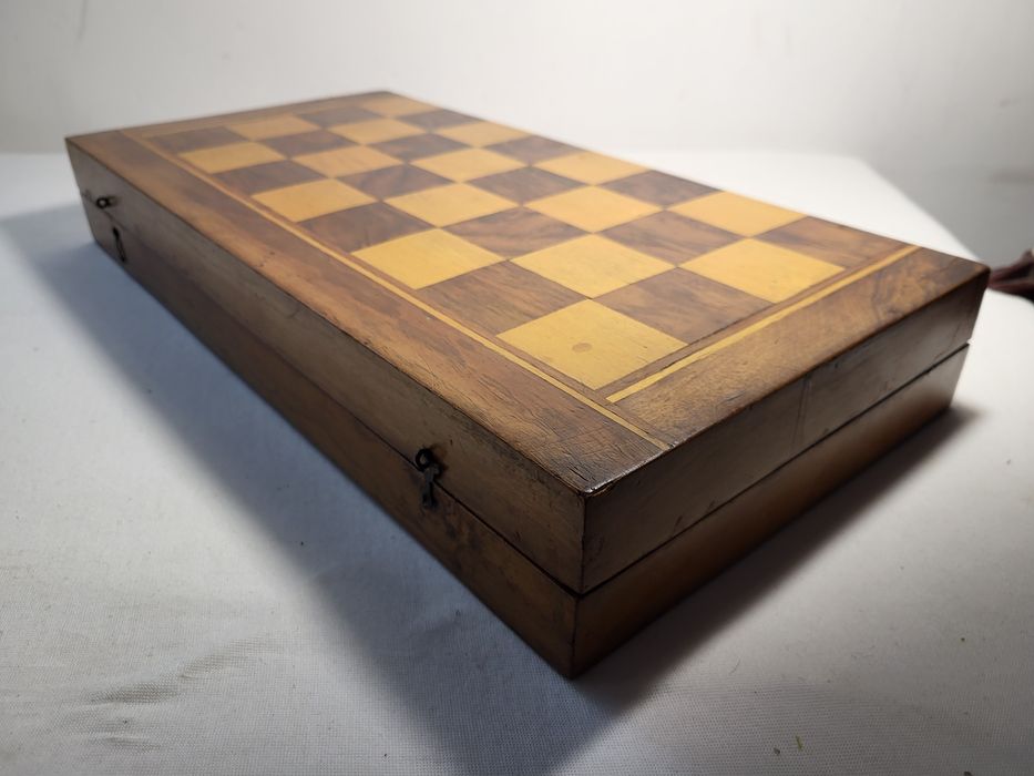 #9 Стар шах и табла