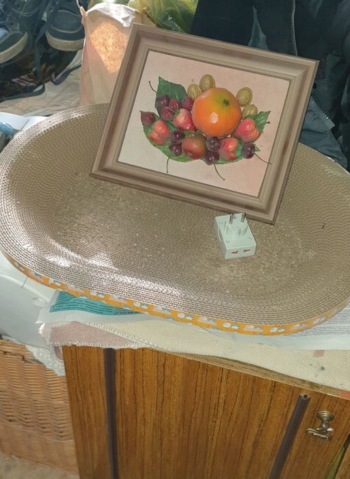 Продам поднос для ягод и фрукты.