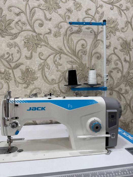 Швейная машина Jack f5
