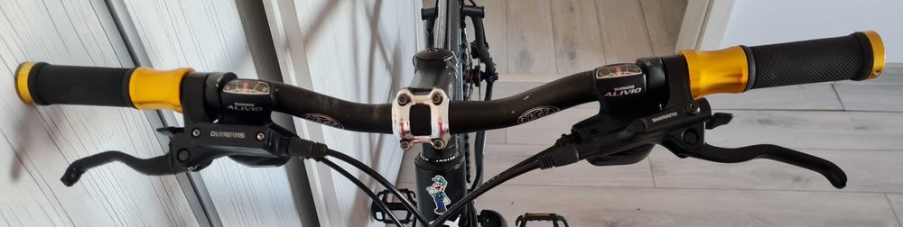 Bicicleta MTB aluminiu roți 26 frane disc hidraulice