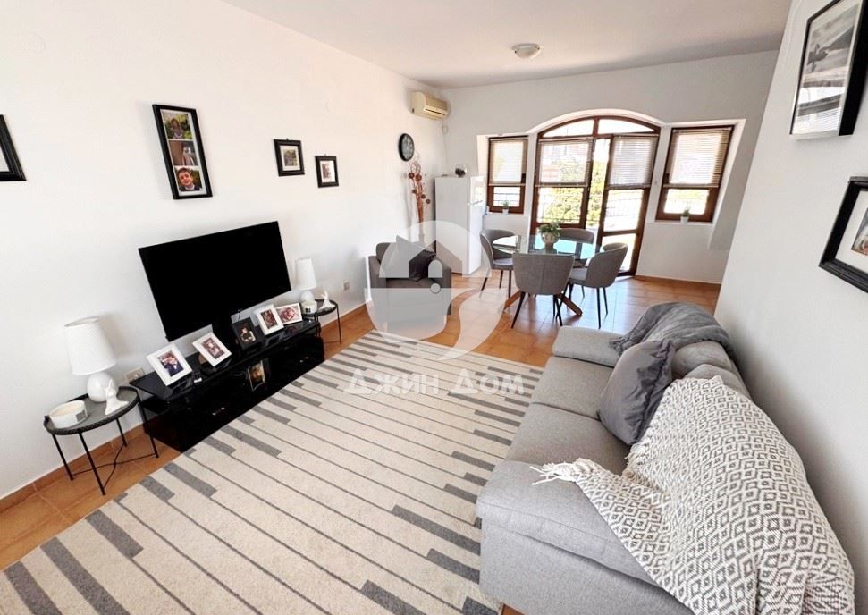 Продава се Тристаен апартамент в с. Кошарица, Област Бургас - 96 кв.м за 611 €/кв.м - Снимка #1