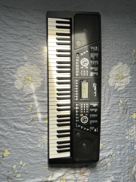 Синтезатор DENN DEK610