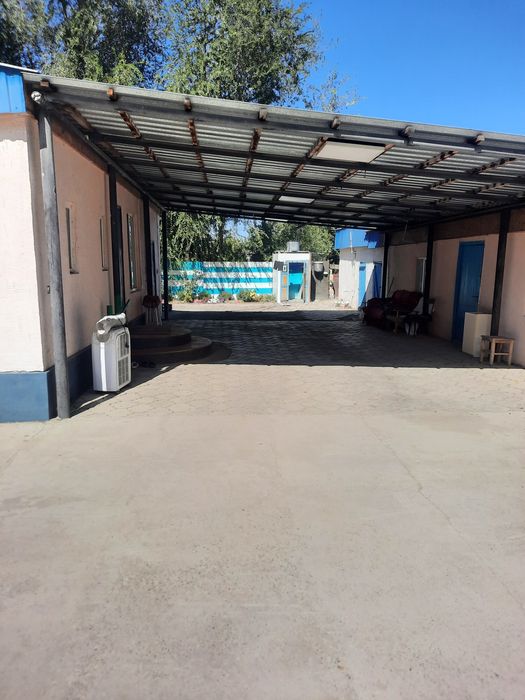 Большои теплыи дом!