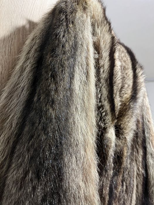 Haină din blană naturală de vulpe argintie