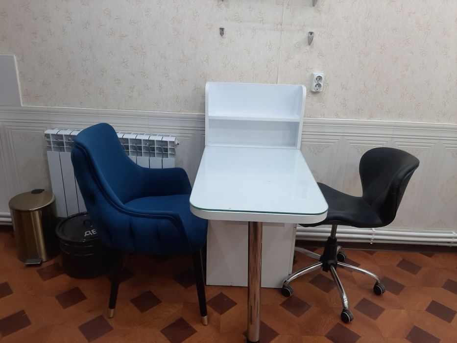 Сдается место в салоне для маникюра