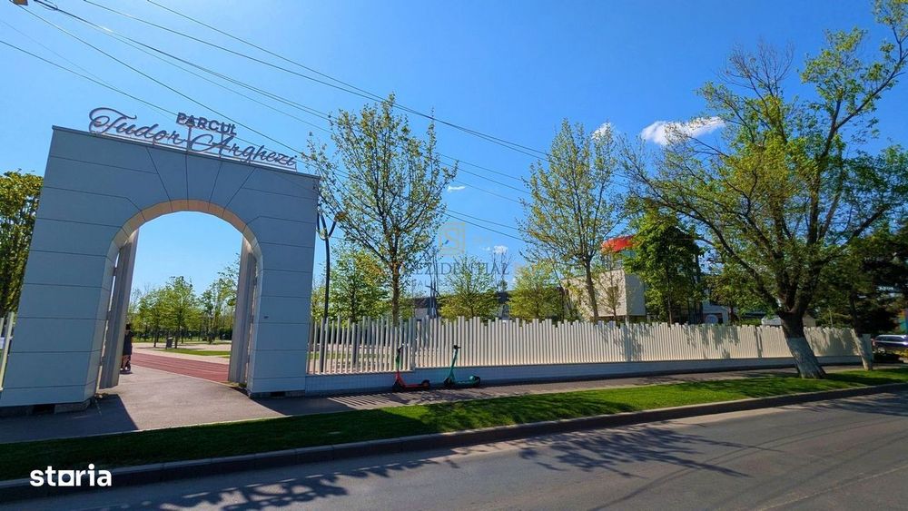 Apartament modern cu 3 camere, curte proprie, bloc nou, Bd. Metalurgie