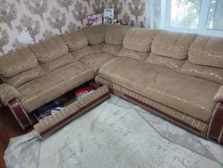 Продам диван.б/у