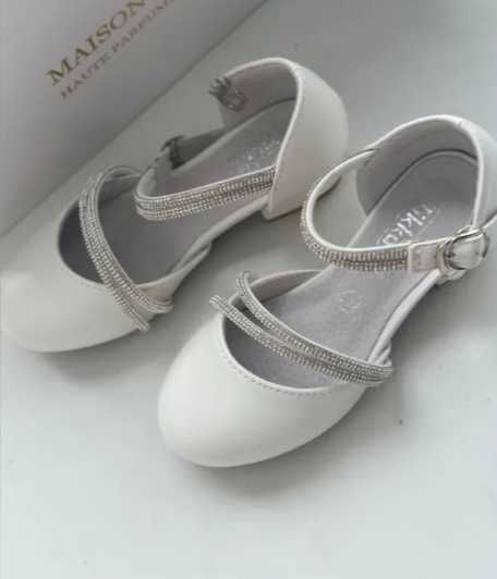 Туфли праздничные на девочку размер 32