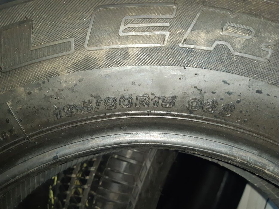 195/80/15  5buc Bridgestone vara dot 3718  7  73mm