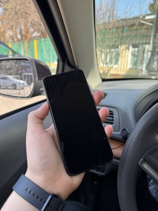 Redmi 10T 5G 128 Oynasi singan